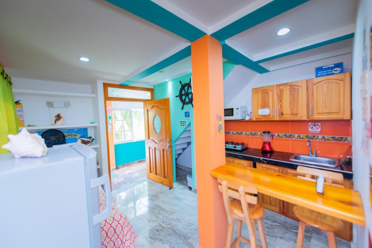 Apartamentos Turisticos El Conquistador San Andres  Exterior photo