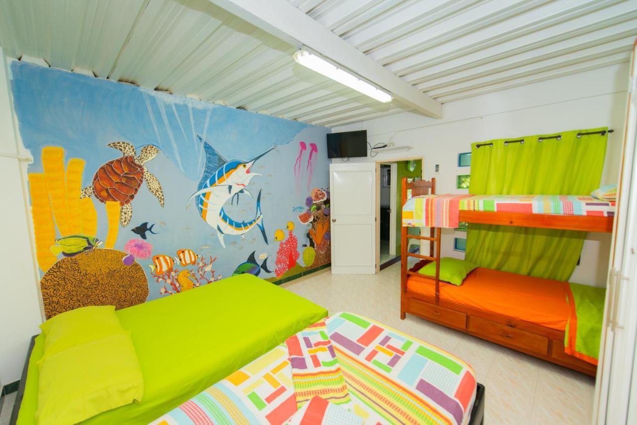 Apartamentos Turisticos El Conquistador San Andres  Exterior photo