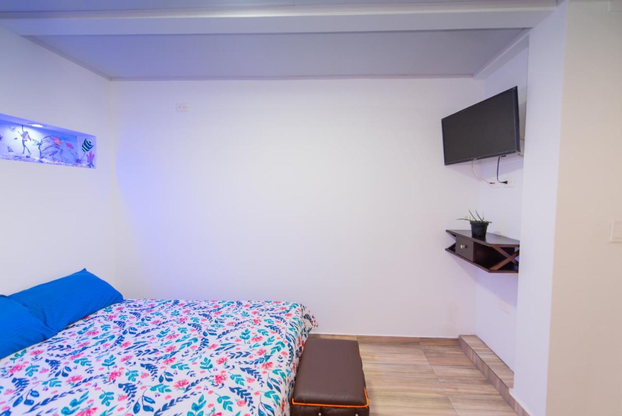 Apartamentos Turisticos El Conquistador San Andres  Exterior photo