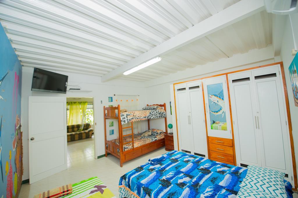 Apartamentos Turisticos El Conquistador San Andres  Exterior photo